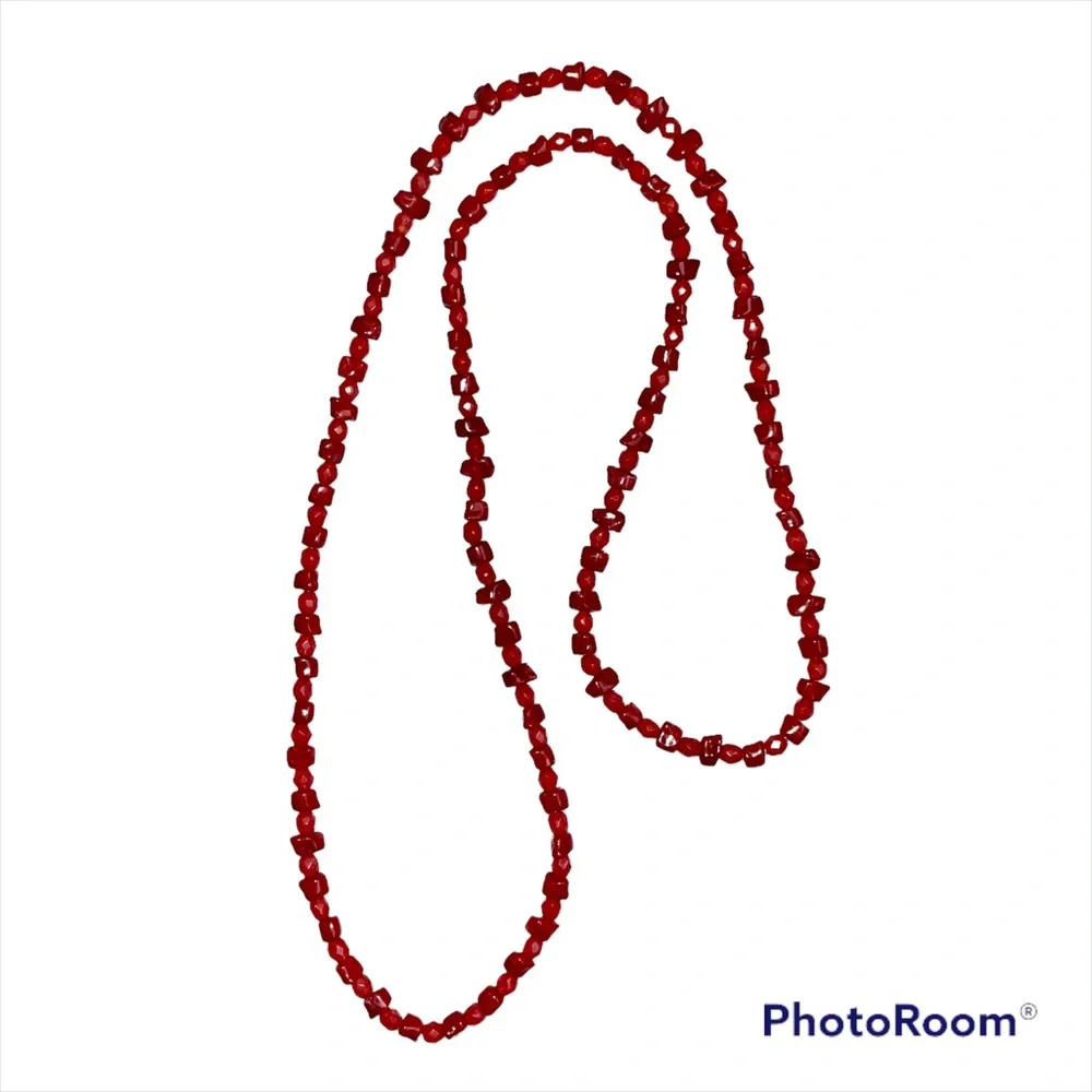 Coral station necklace in euc Host Pick 7/1/22!!!
